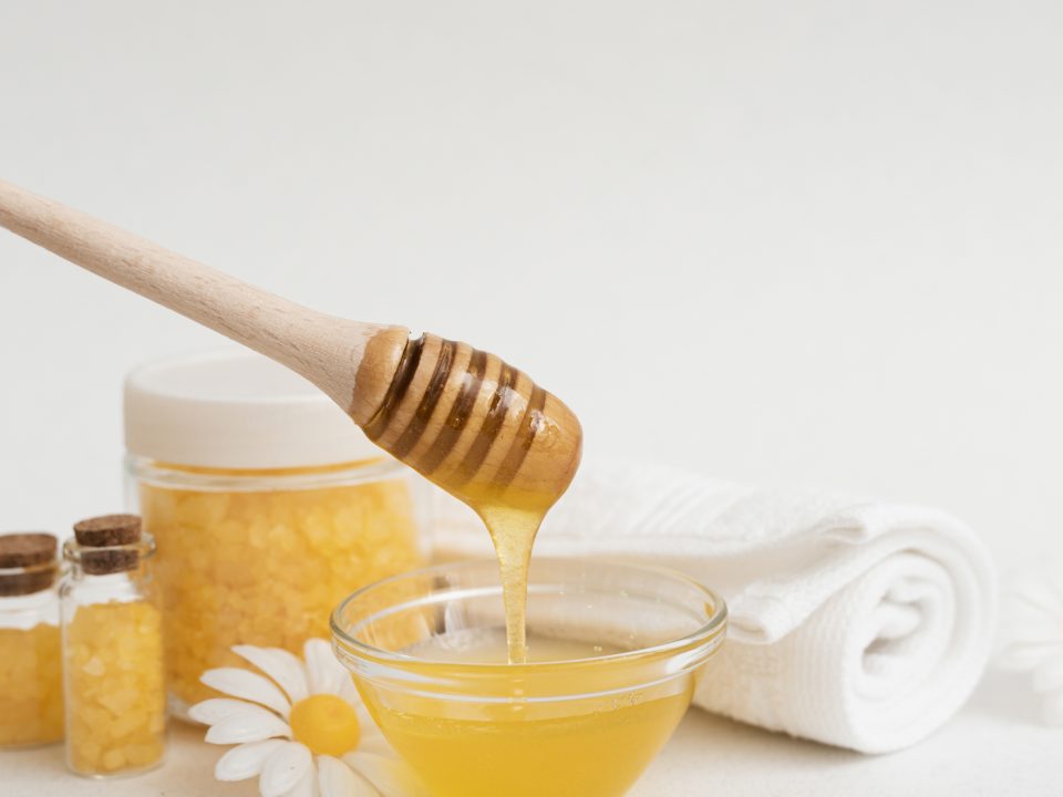 Masker madu clover honey