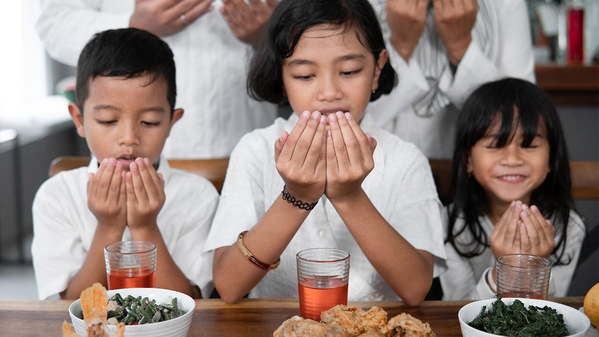 anak berpuasa pertama kali