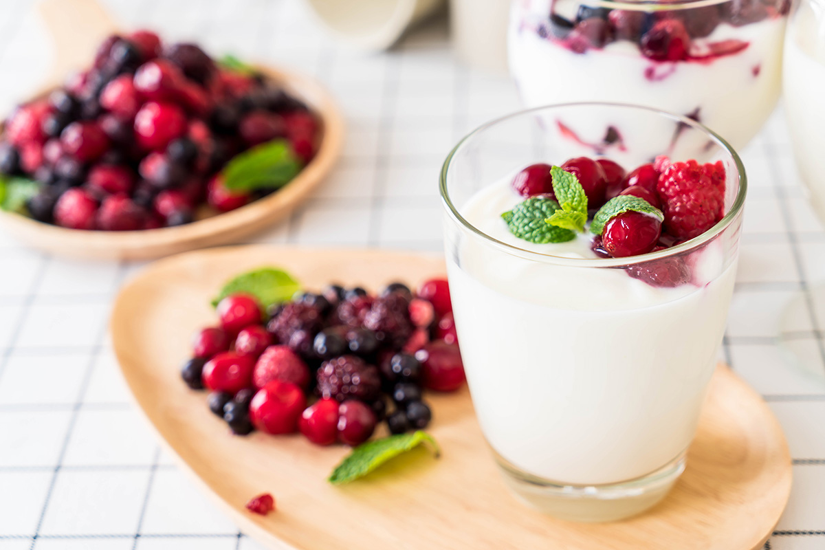 Masker rambut kering alami yogurt
