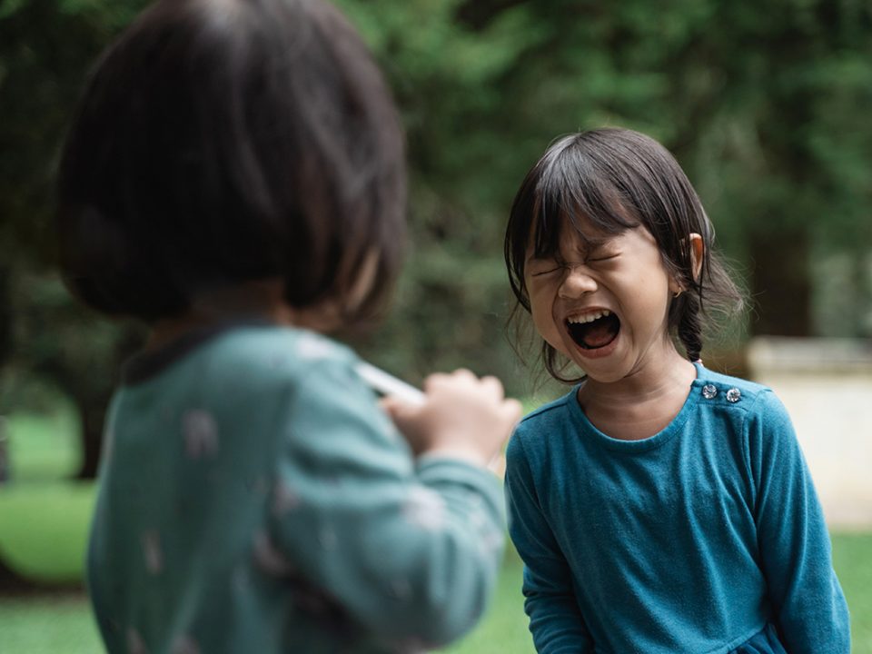 tips melerai anak bertengkar