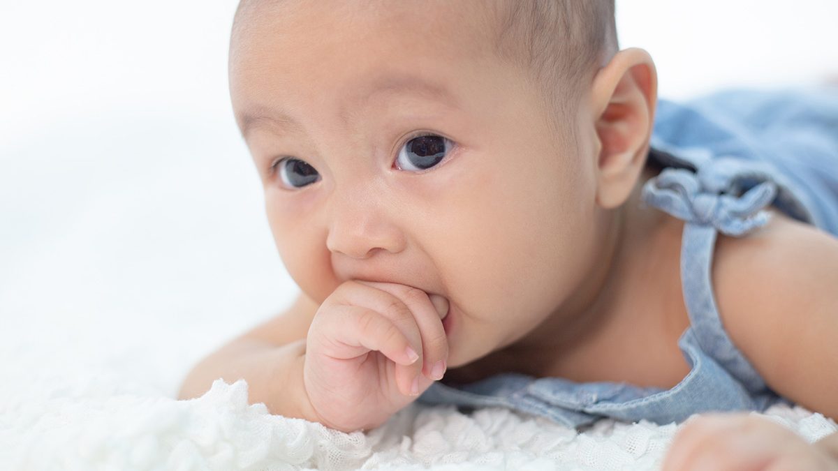 Perkembangan bayi 3 bulan