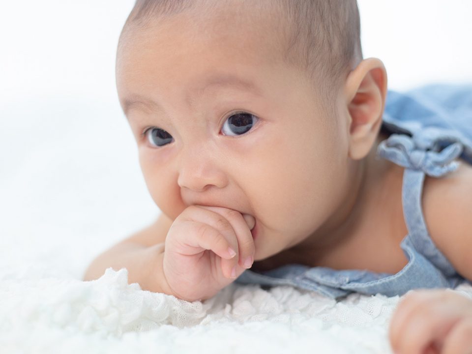 Perkembangan bayi 3 bulan