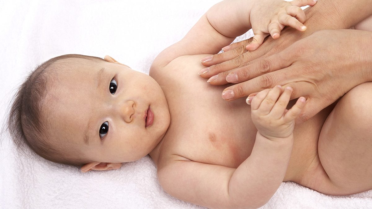 Mengatasi bayi kembung