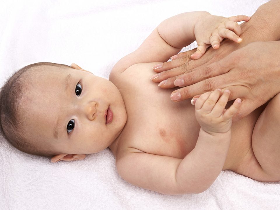 Mengatasi bayi kembung