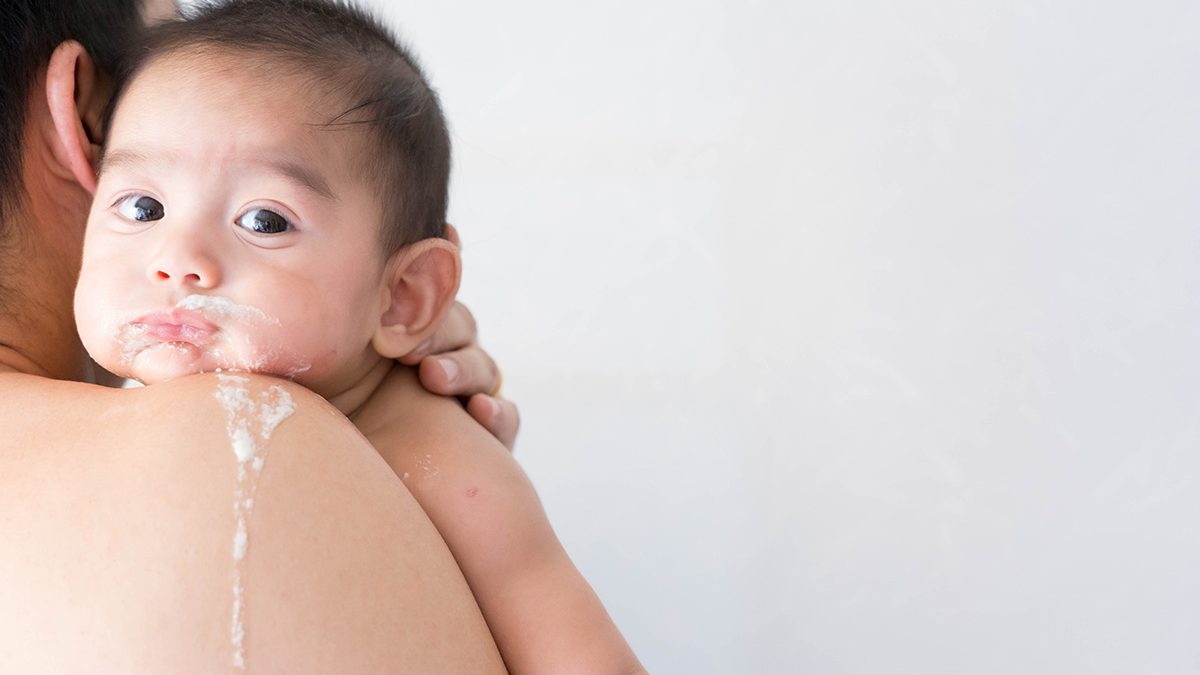 penyebab bayi muntah