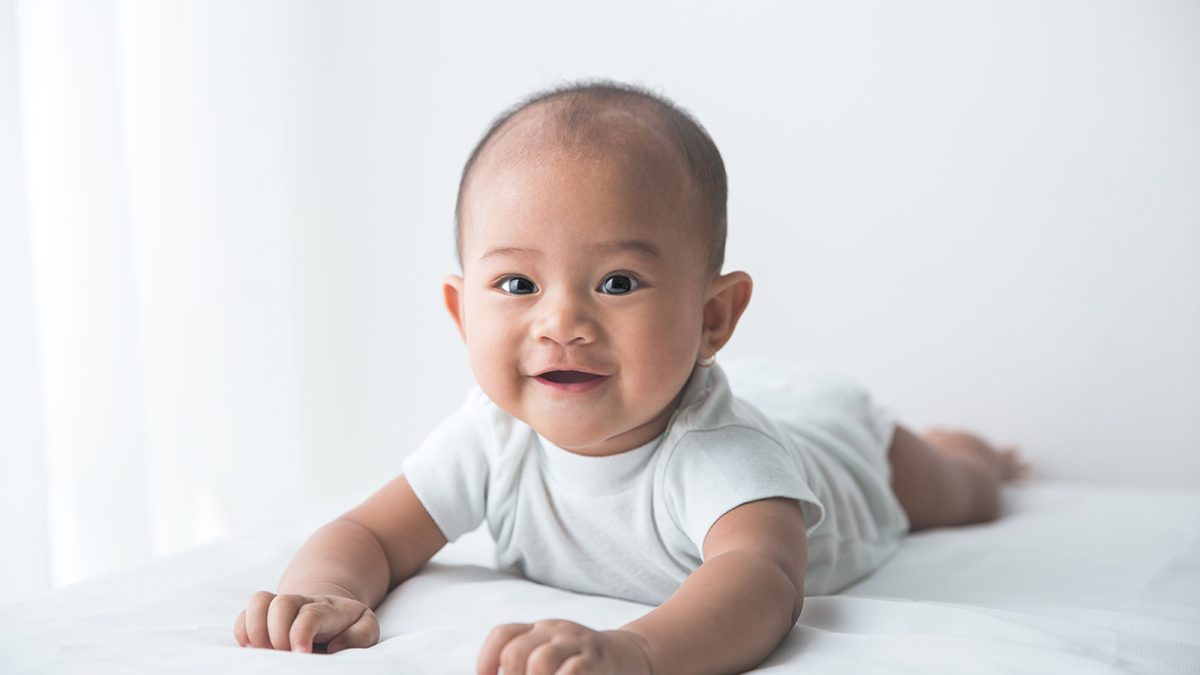 Perkembangan bayi 5 bulan