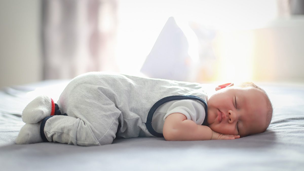 bayi tidur tengkurap