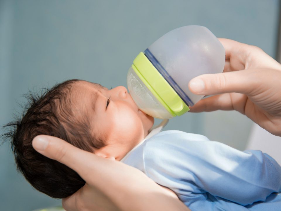 memilih dot bayi