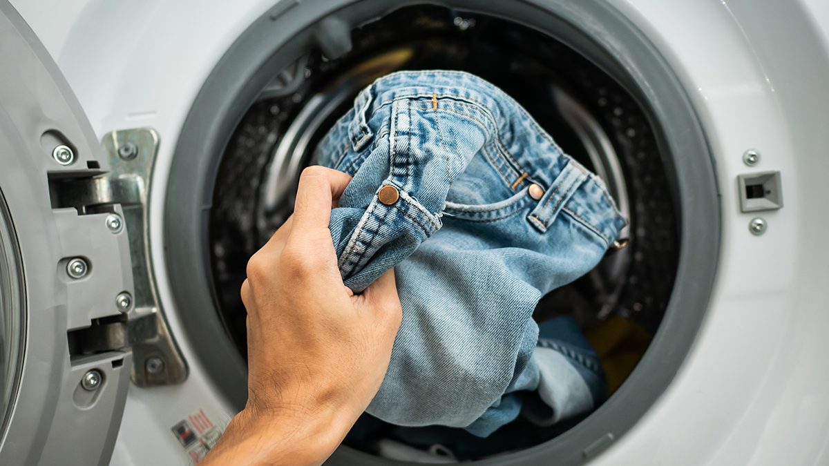 Cara mencuci jeans