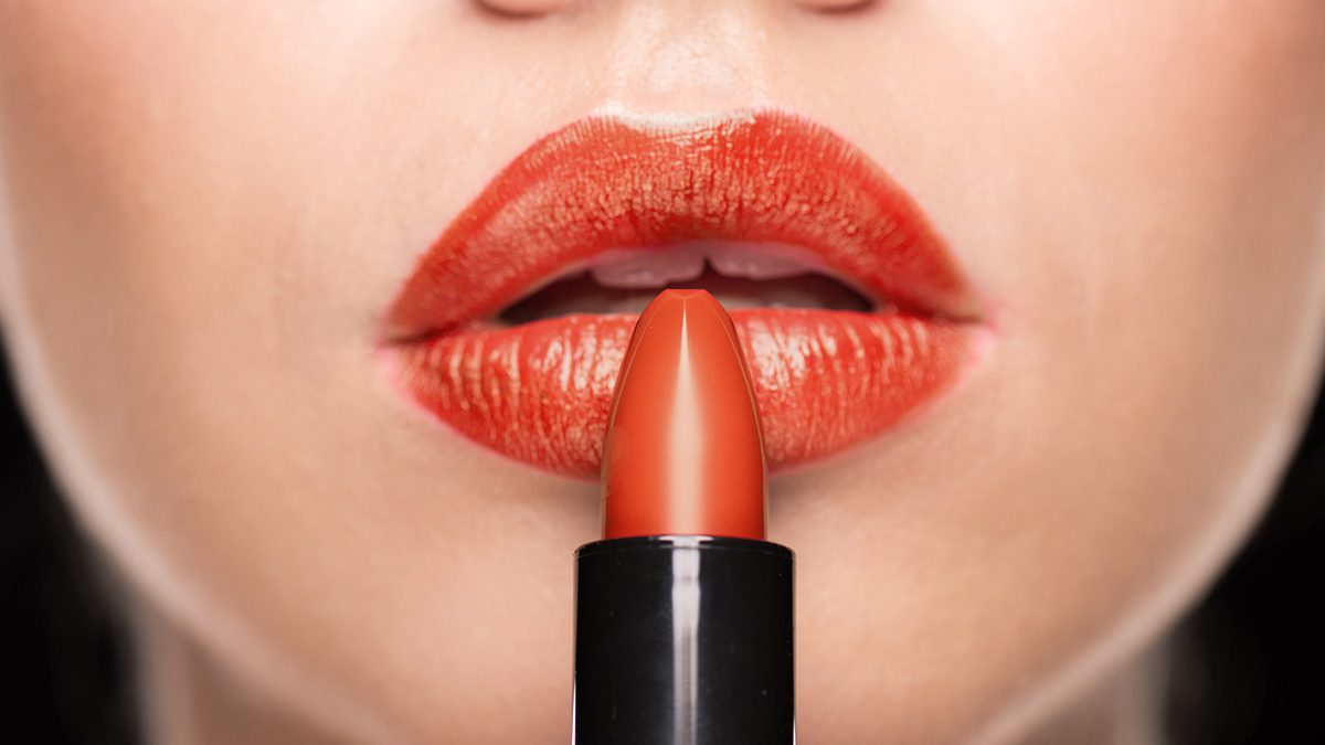 Lipstik untuk bibir hitam