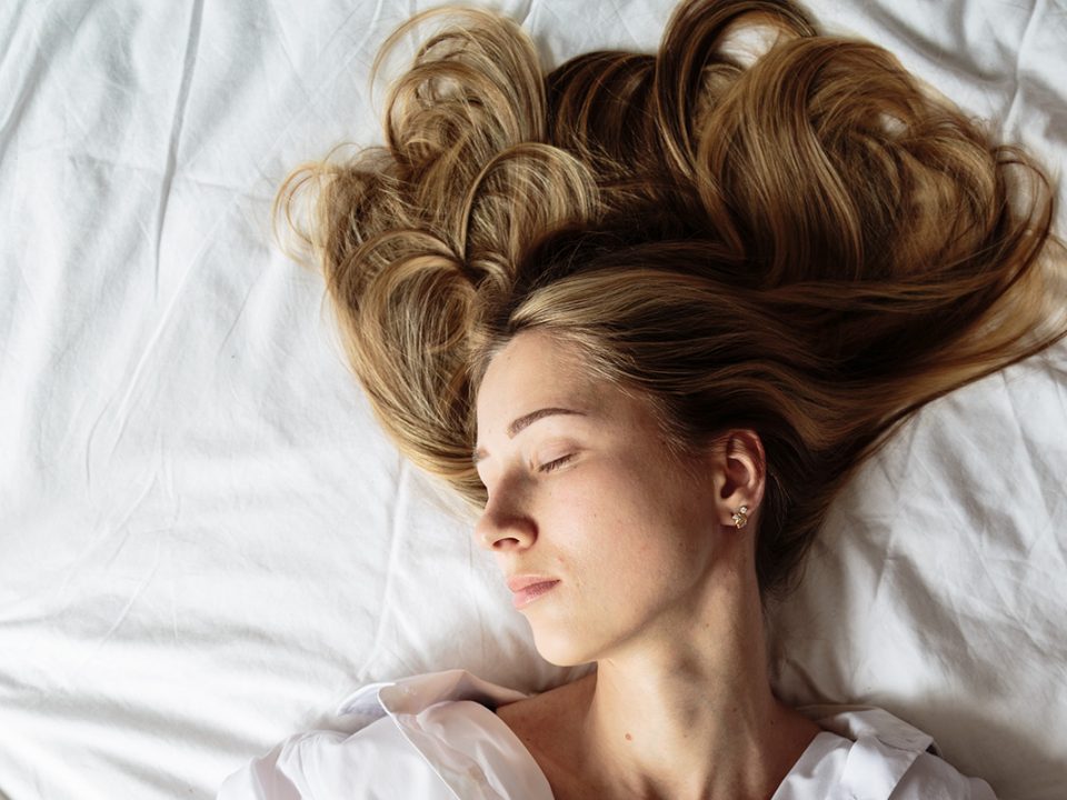 Tidur Tanpa Bantal