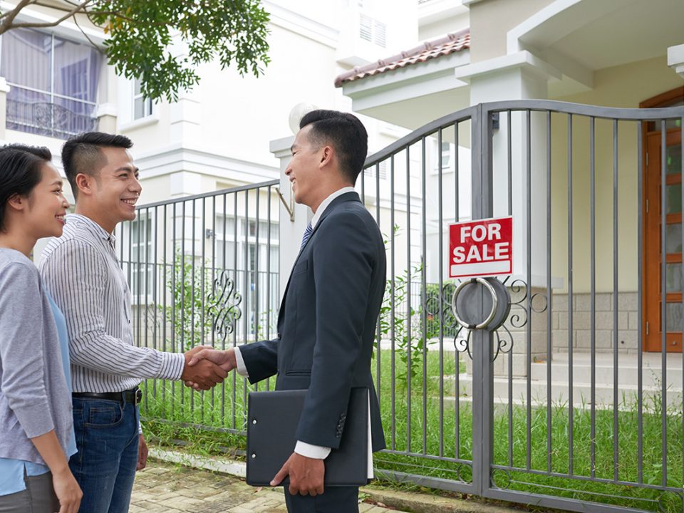 Beli Atau Bangun Rumah