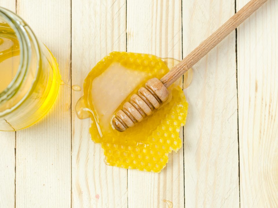 Manfaat clover honey