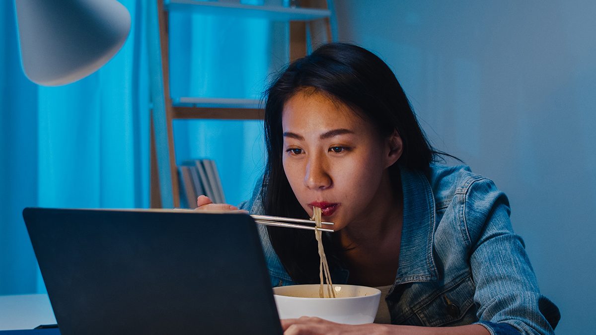 Makan Tengah Malam