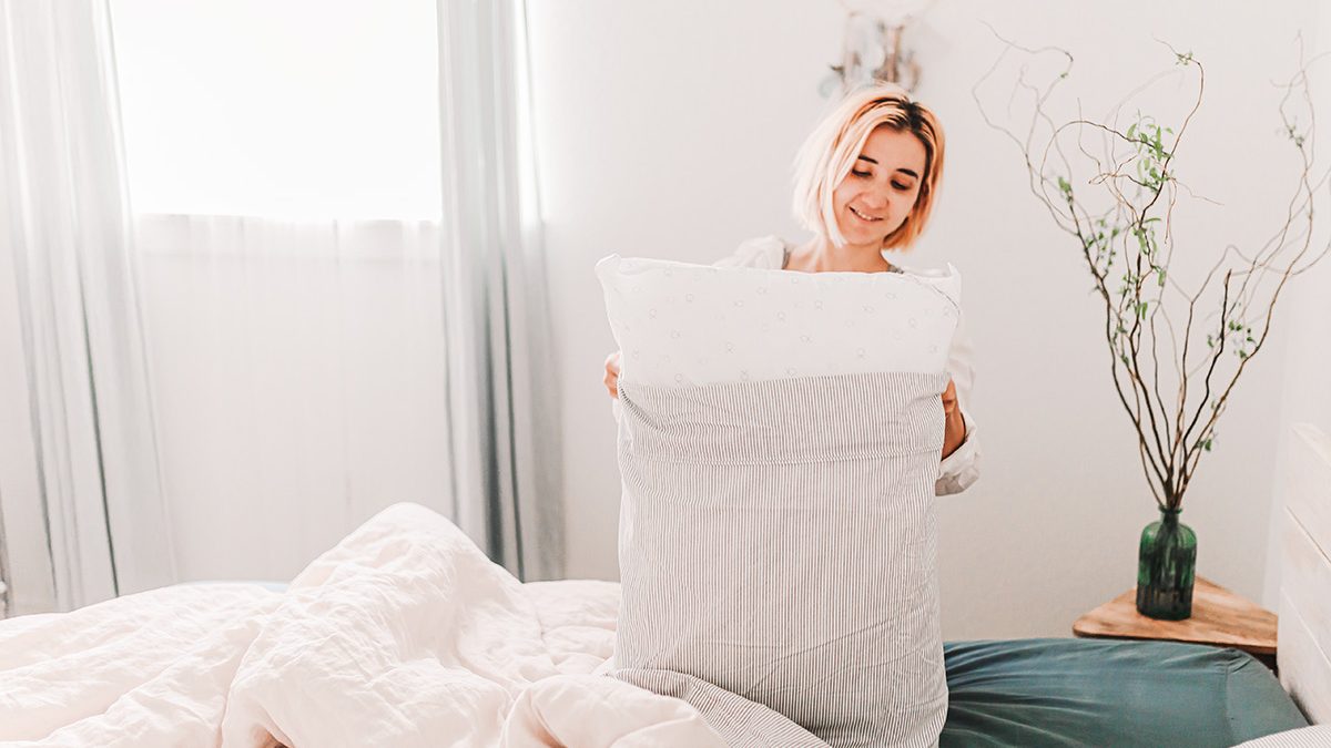 Mencuci Bantal