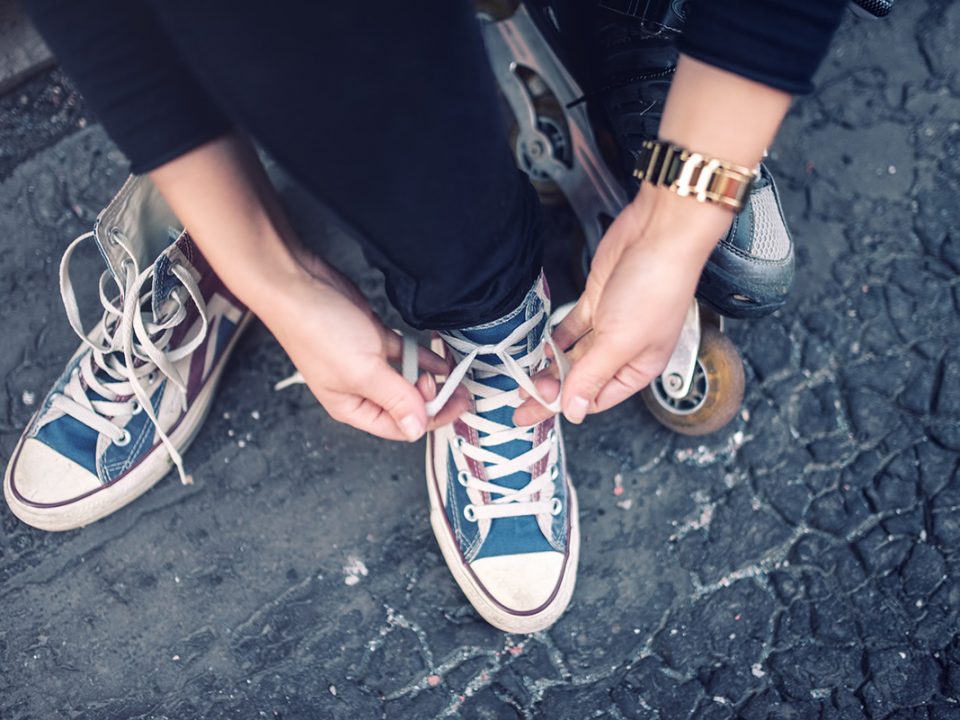 Mengatasi Sepatu Kebesaran