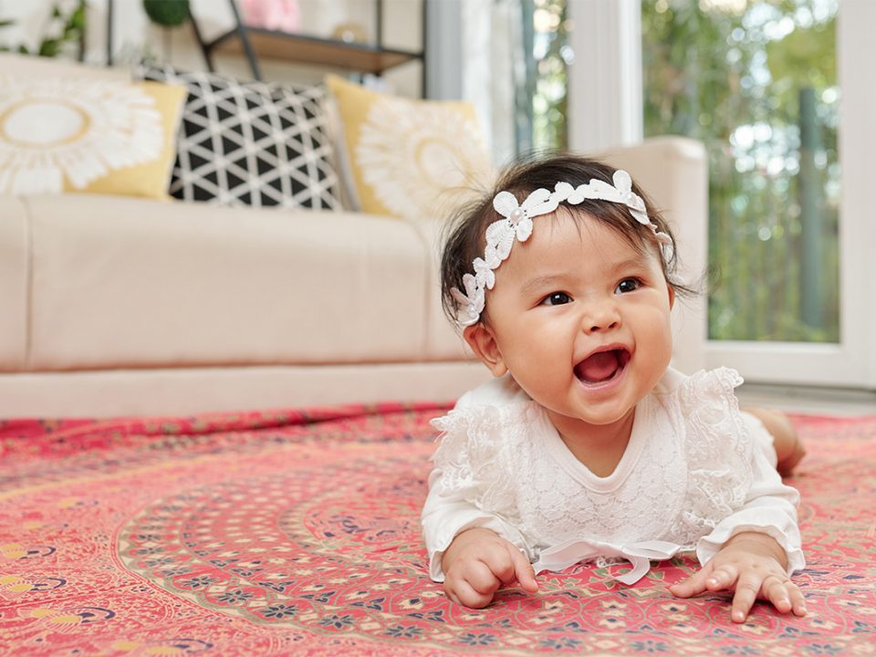 Perkembangan motorik bayi