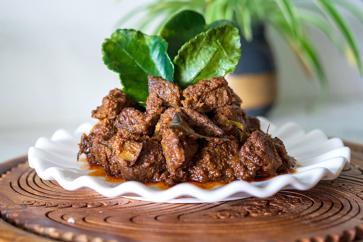 Rendang Makanan Khas Indonesia