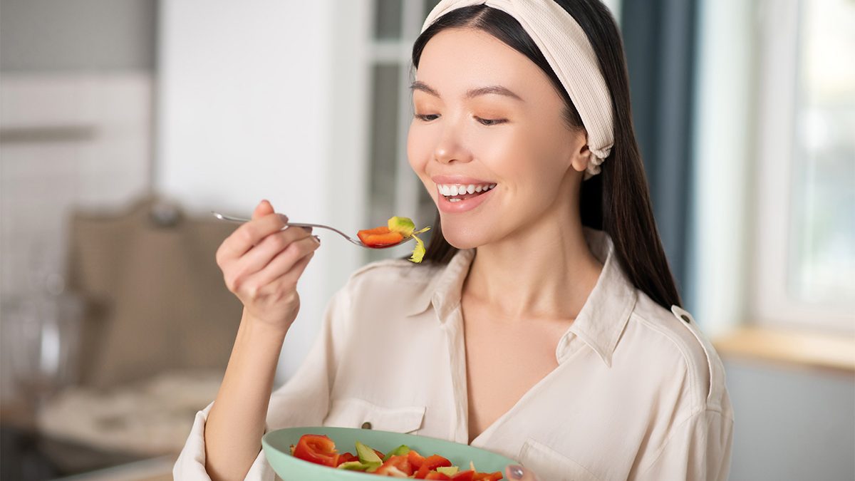 Cara menghilangkan kantung mata makanan bergizi