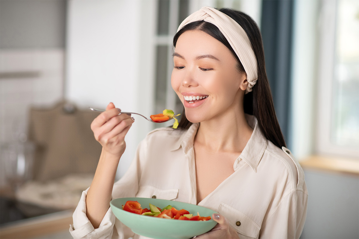 Cara menghilangkan kantung mata makanan bergizi
