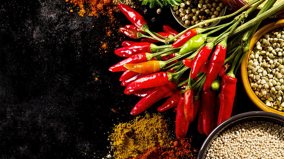 Makanan pedas dihindari tipes