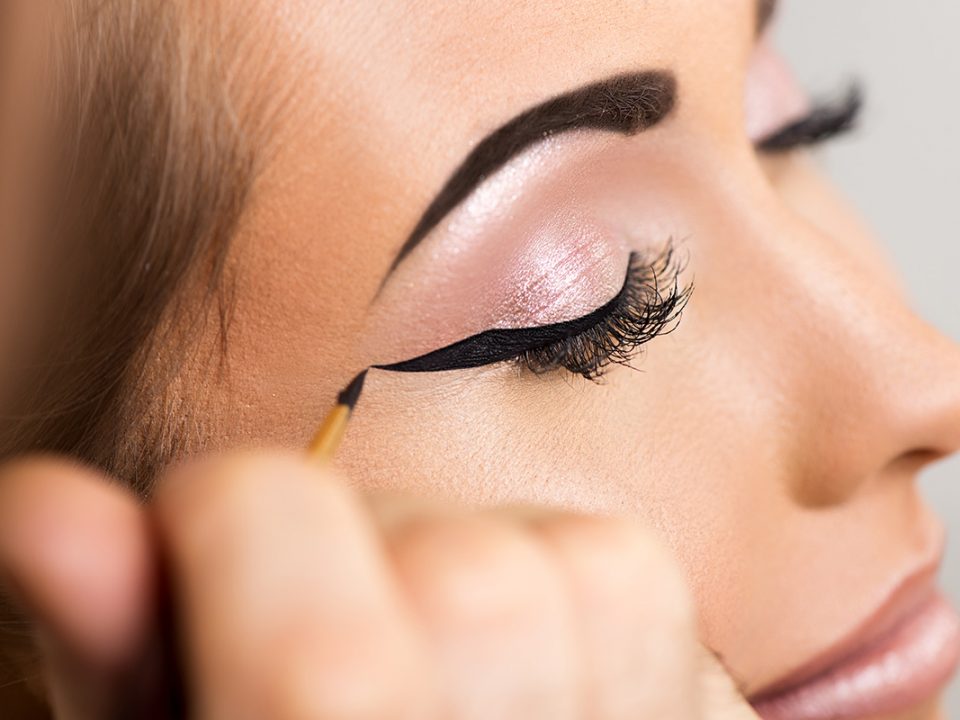 Bentuk Eyeliner