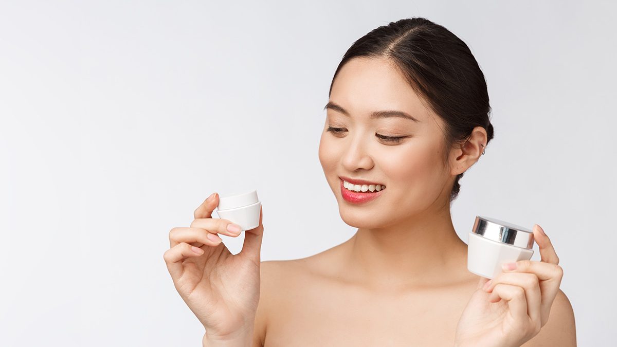 Memilih kosmetik yang aman