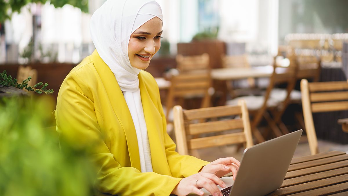 Hijab ke Kantor