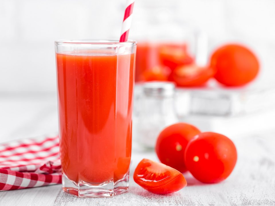 Jus Mencerahkan Kulit