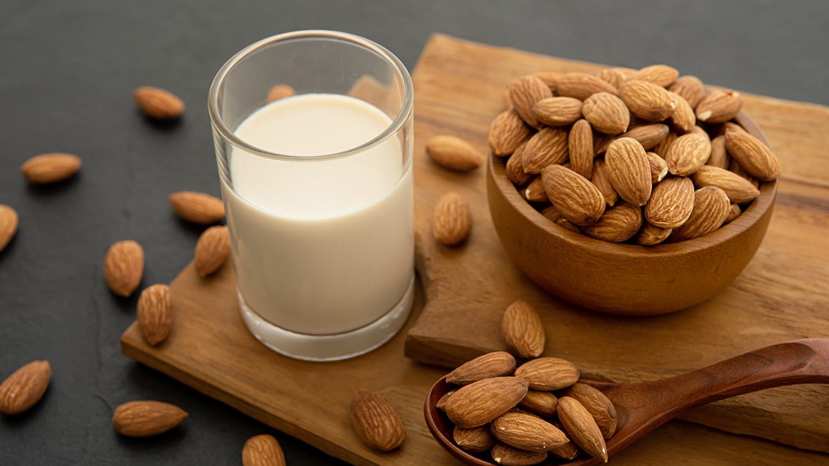 Almond untuk Wajah