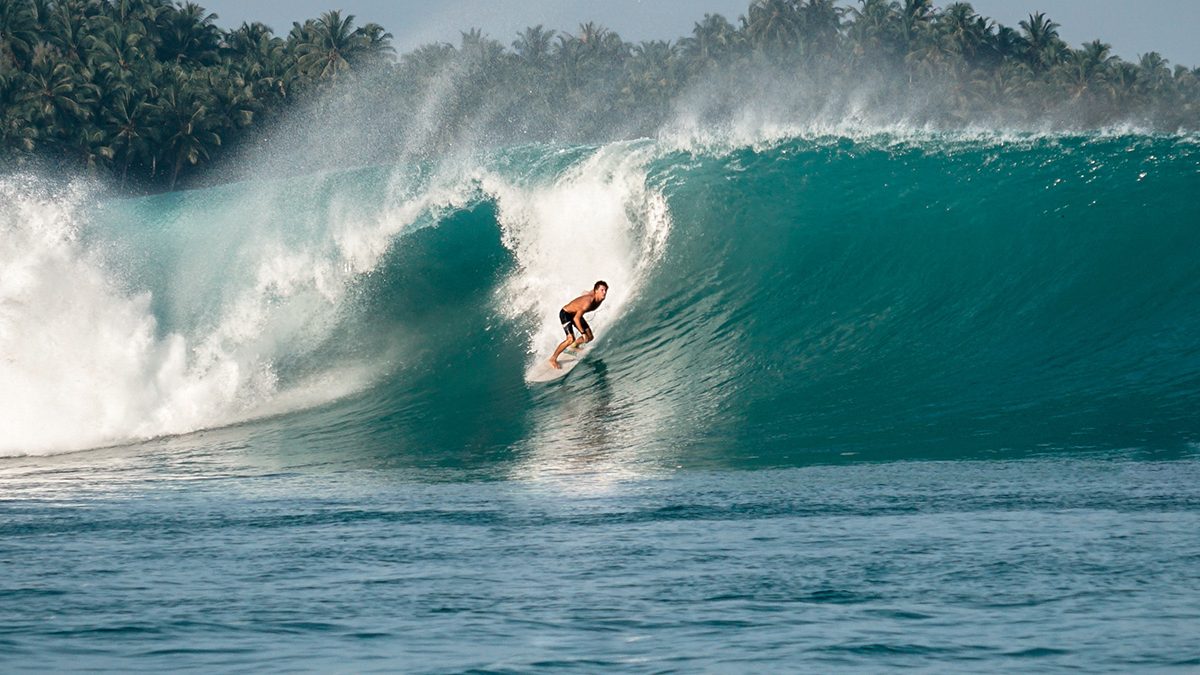Wisata di Mentawai