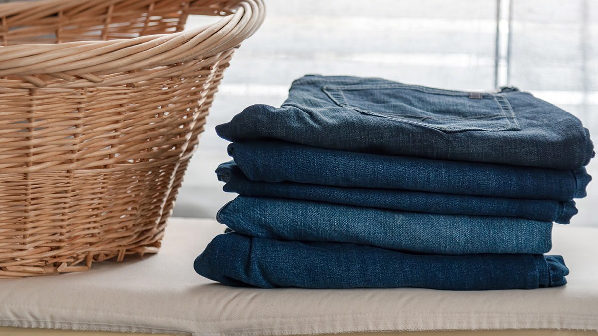 Mencuci Celana Jeans