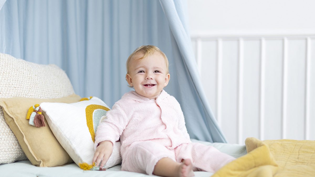 Stimulasi Bayi Duduk