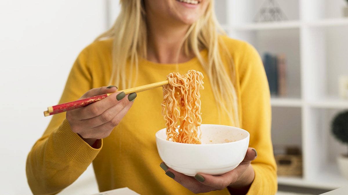 Makan Mie setiap Hari