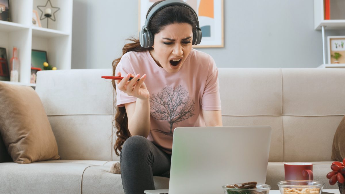 Penipuan Freelance