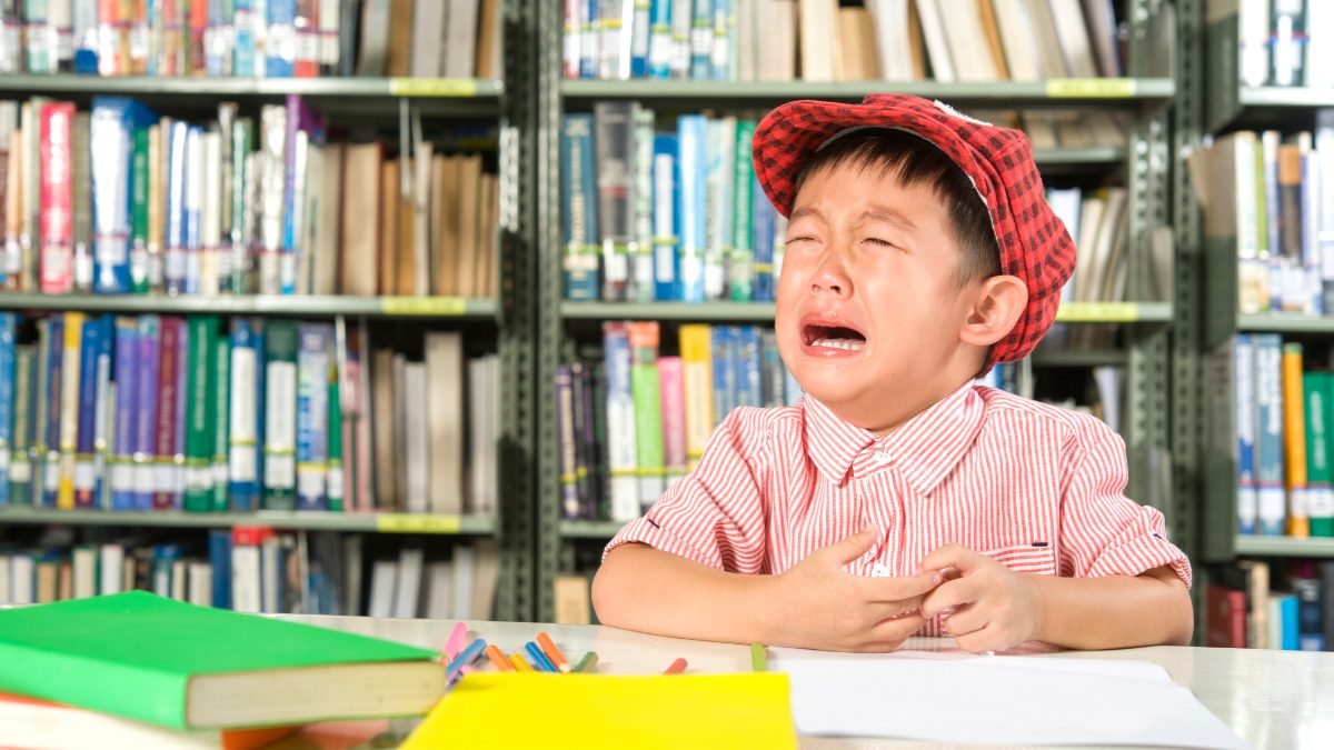 Anak Menangis di Sekolah