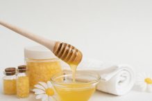 Masker madu clover honey