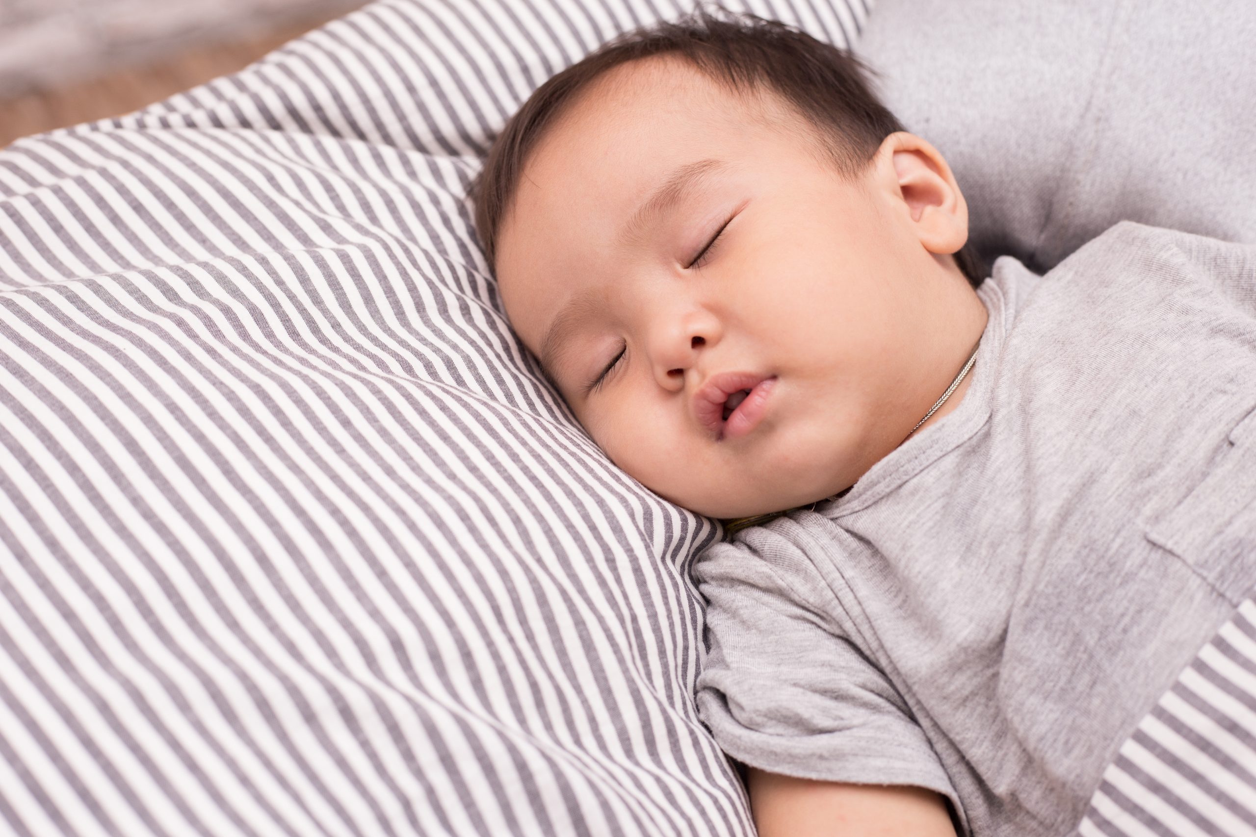 bantal aman bayi