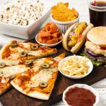 Makanan berminyak penyebab munculnya komedo