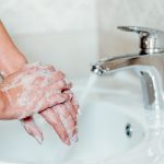 kulit kering akibat sering cuci tangan