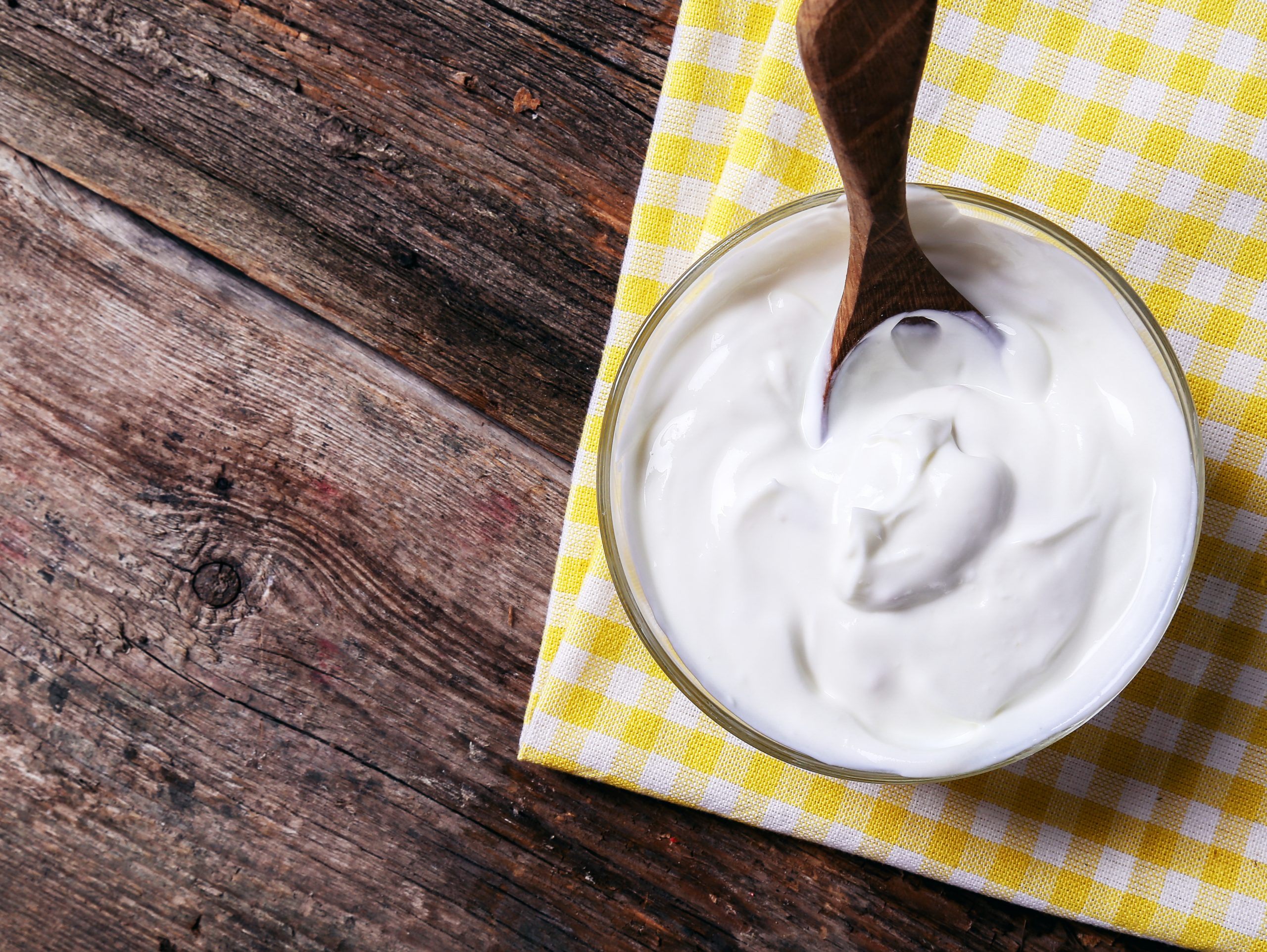 Yogurt untuk mengatasi rambut rontok