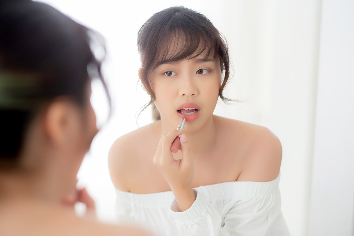 Tips lipstik tahan lama