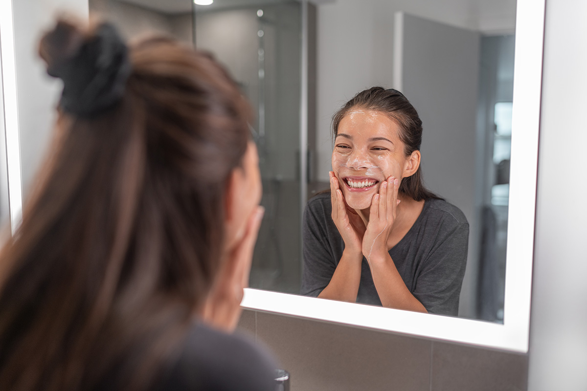 Cuci muka untuk mencegah breakout wajah