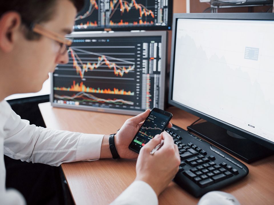 Perbedaan saham dan reksadana saham