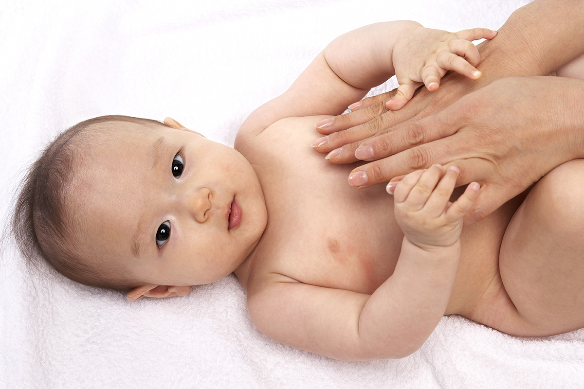 Mengatasi bayi kembung