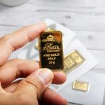 penyebab harga emas naik