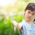 dampak anak terlalu sering dipuji
