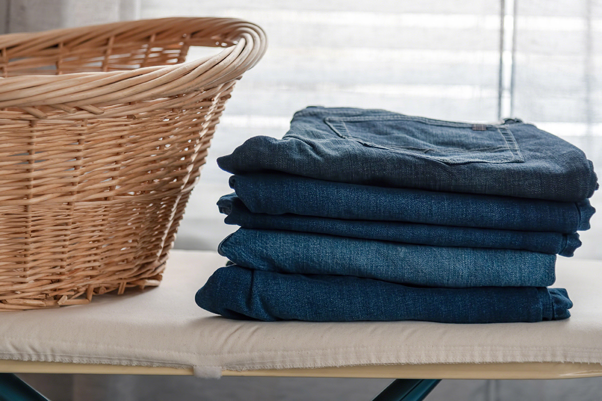 Mencuci Celana Jeans