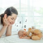 Bernyanyi untuk Bayi