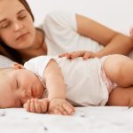 Menidurkan Bayi Tanpa Digendong